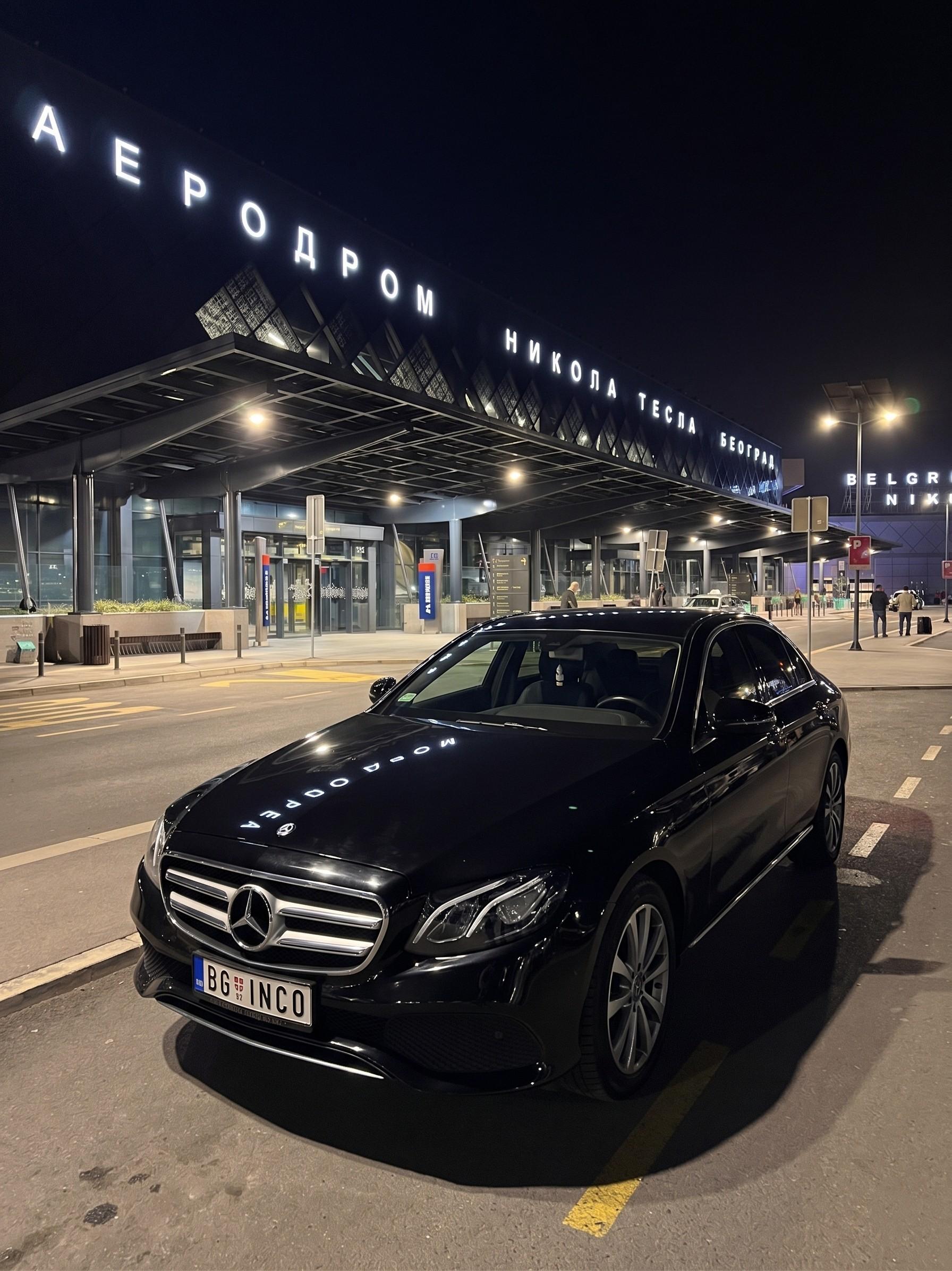 Mercedes E Class vozilo iz Inco Trans flote sa profesionalnim šoferom